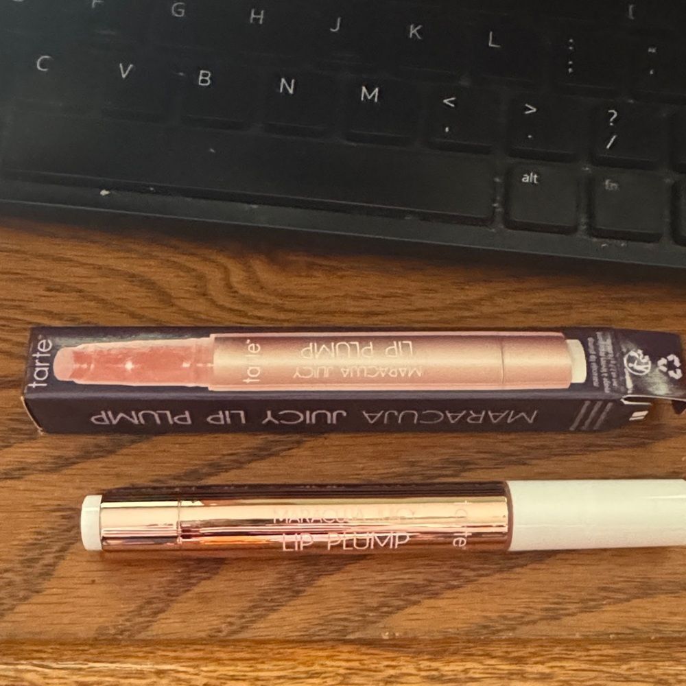 Tarte Maracuja Juicy Lip Plump - white peach